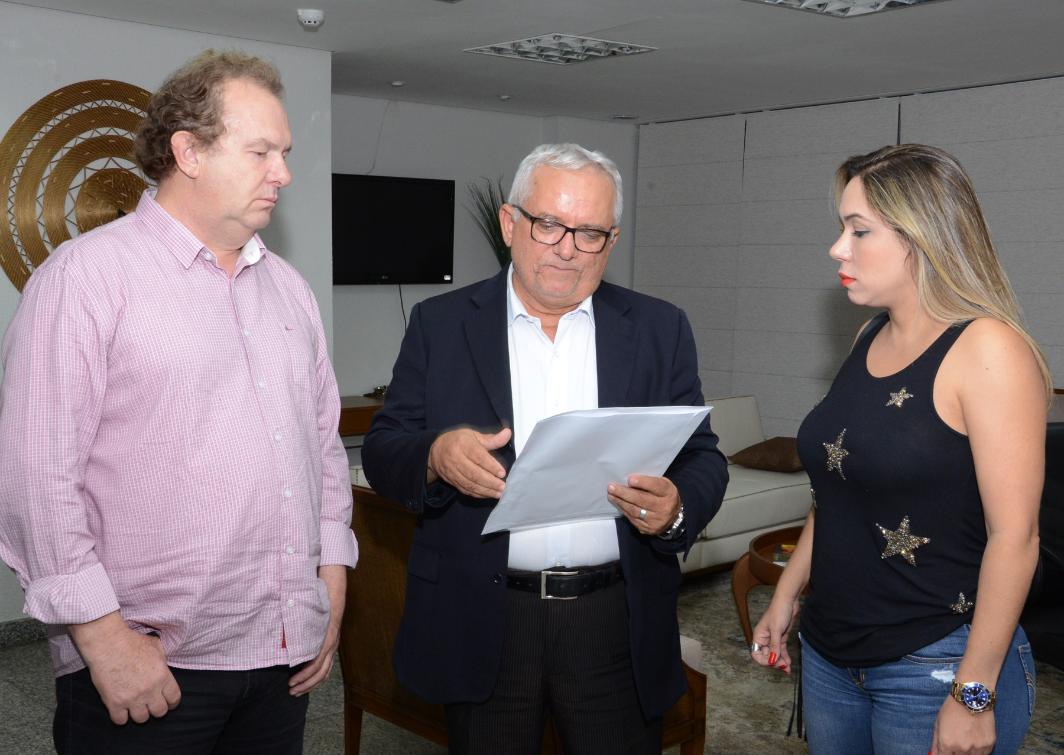 Mauro Carlesse,Manoel Pires e Luana Ribeiro