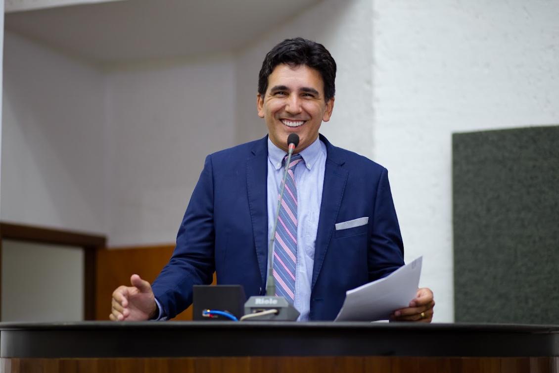 O parlamentar apresentou e teve sancionados projetos de lei que fazem a diferença para a população.