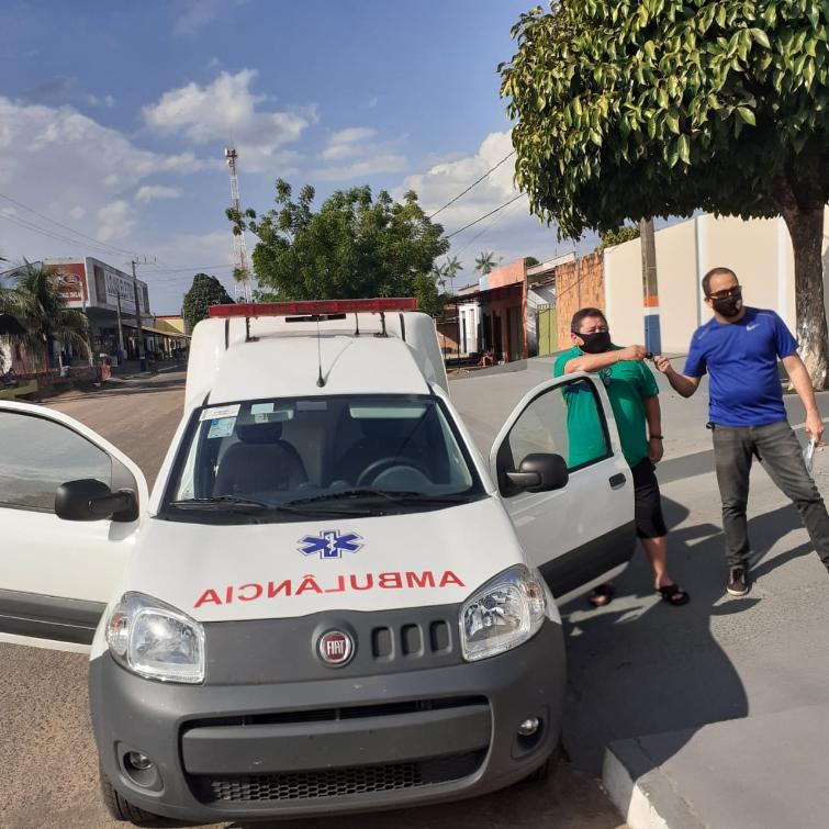 Emenda destinada por Fabion garante compra de ambulância para Esperantina Emenda destinada por Fabion garante compra de ambulância para Esperantina