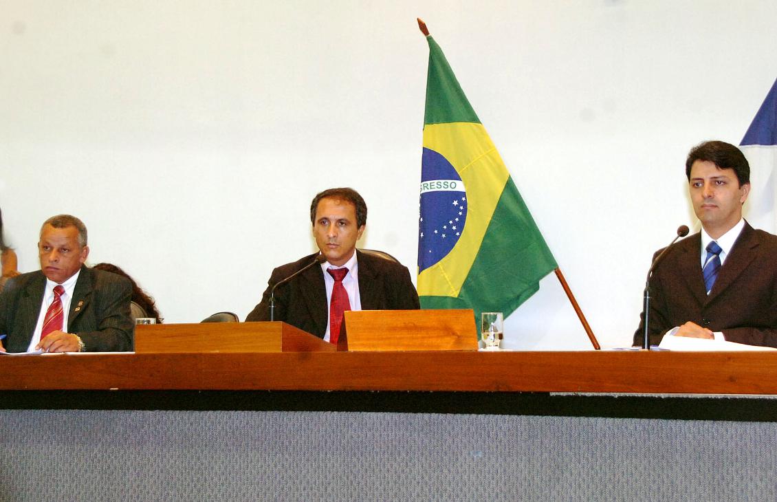 Mesa Diretora recebe matérias da Governadoria