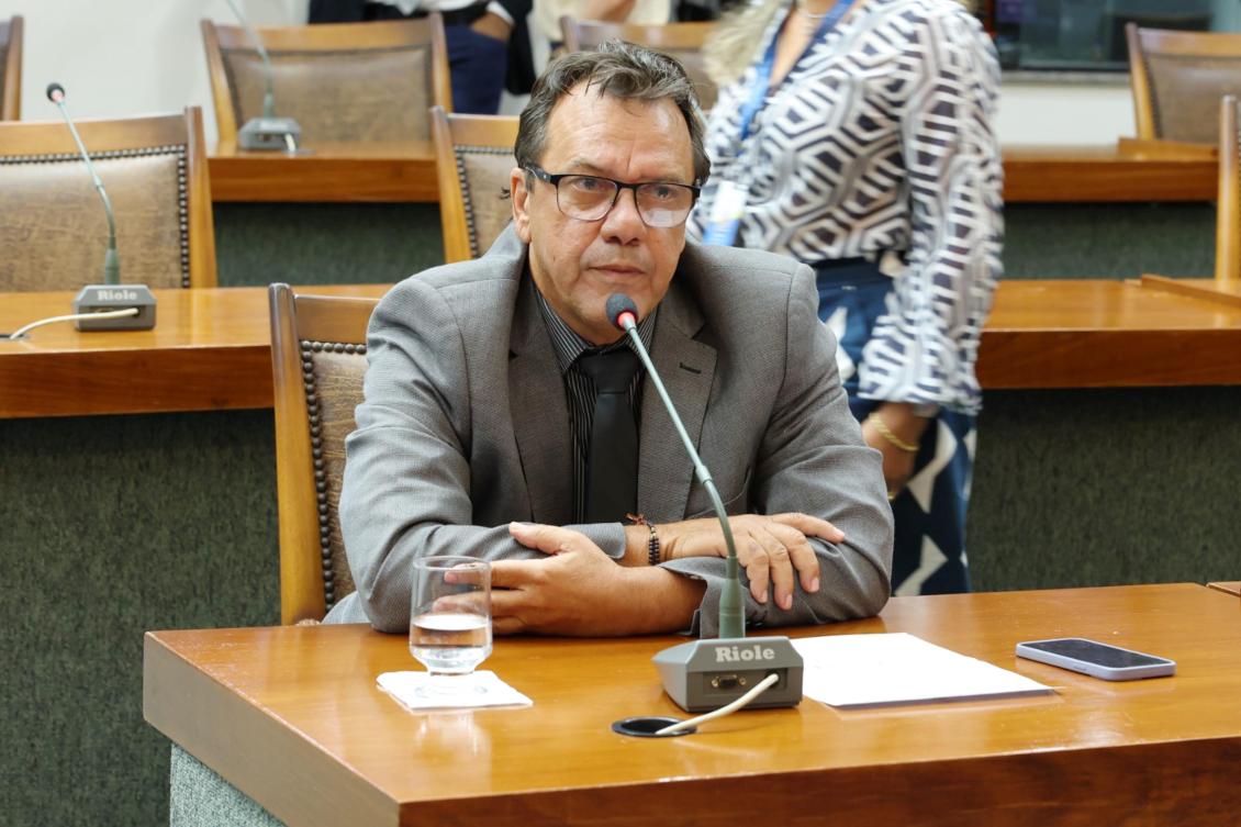 Nos últimos dias, moradores da cidade têm enfrentado severas dificuldades devido à falta de água