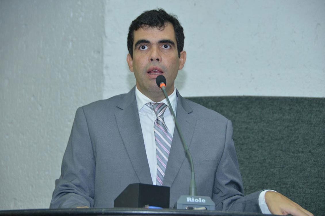 Consumidor que encontrar produto com validade vencida tem direito a outro equivalente Consumidor que encontrar produto com validade vencida tem direito a outro equivalente