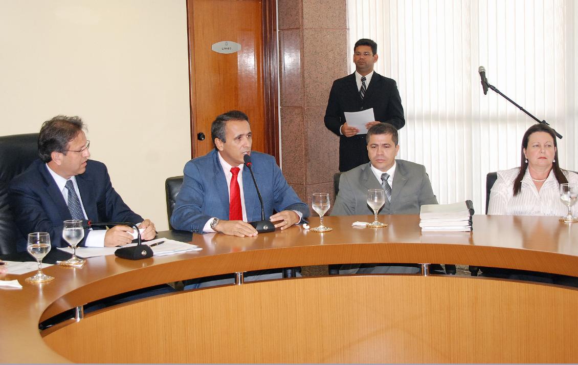Carlos Gaguim em solenidade no Palácio Araguaia Carlos Gaguim em solenidade no Palácio Araguaia