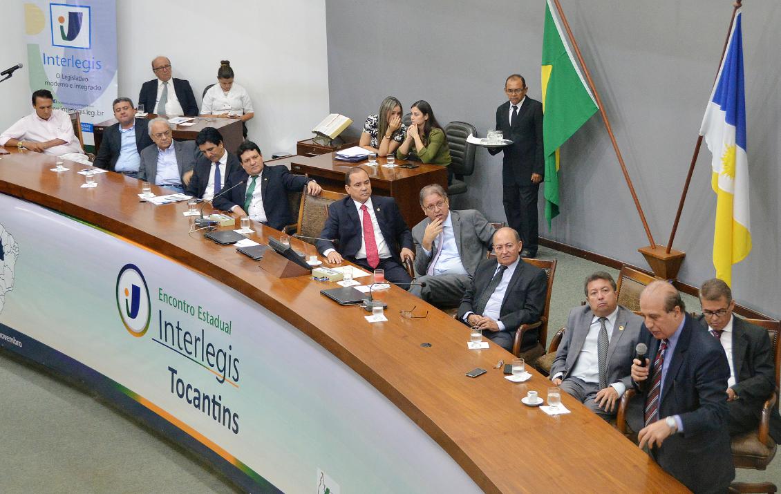 Para o ministro é preciso refundar o Brasil com novas práticas de gestão pública