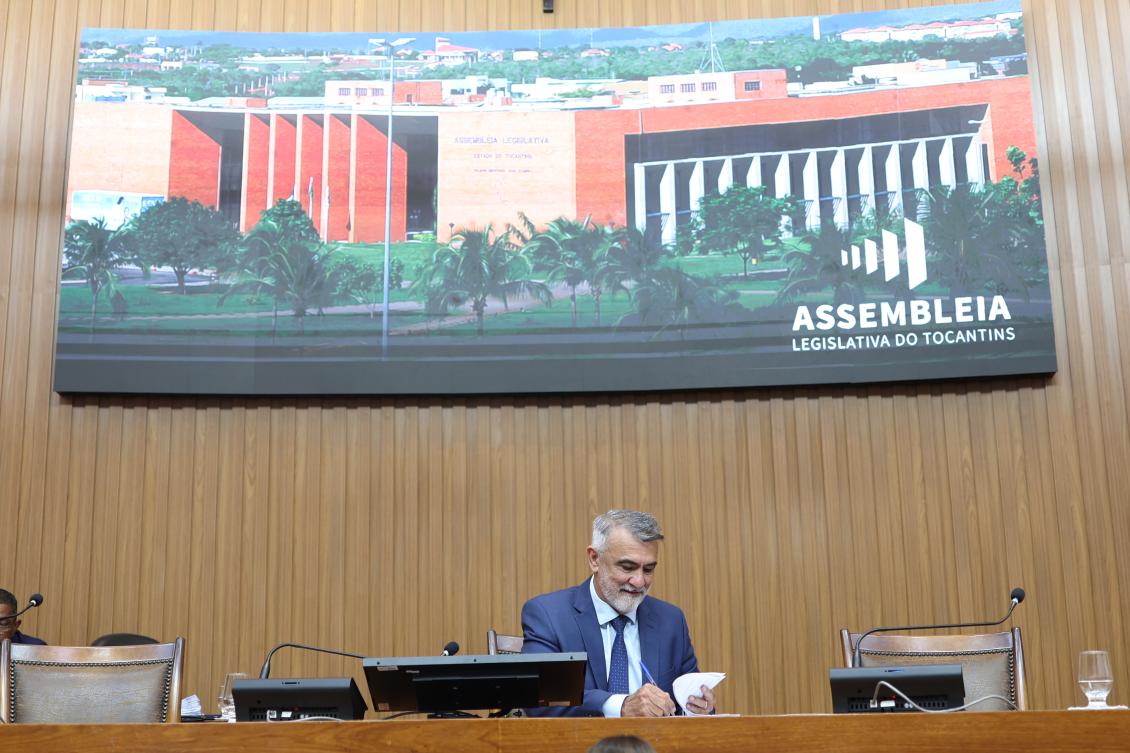 Texto aprovado amplia direitos para os professores.