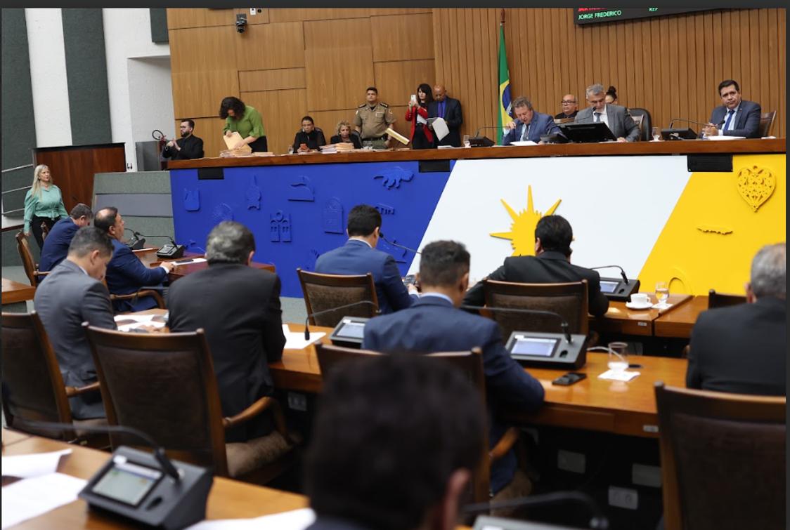 Parlamento aprova 1.920 proposições ao longo do ano