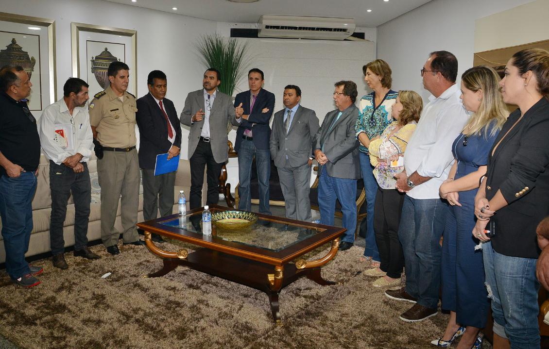 Reunião aconteceu na sala vip da Assembleia