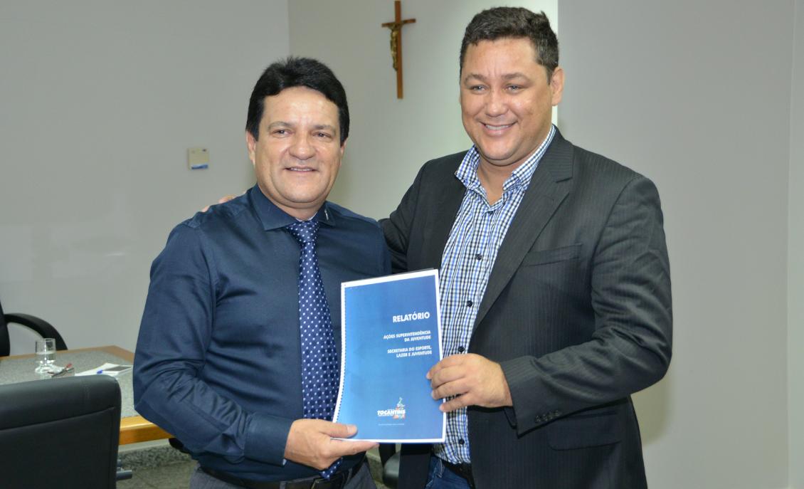 Presidente da AL recebe relatório de atividades da juventude tocantinense