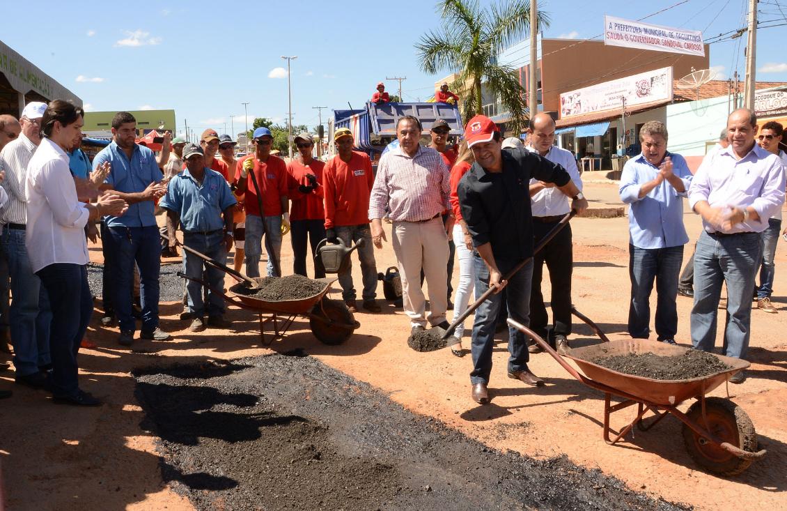 Parlamentares acompanham lançamento de obras em Taguatinga
