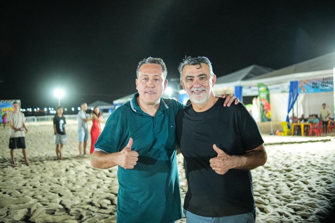 Deputado Dr. Danilo Alencar na Praia da Ilha ao lado do presidente da Aleto, Amélio Cayres Deputado Dr. Danilo Alencar na Praia da Ilha ao lado do presidente da Aleto, Amélio Cayres