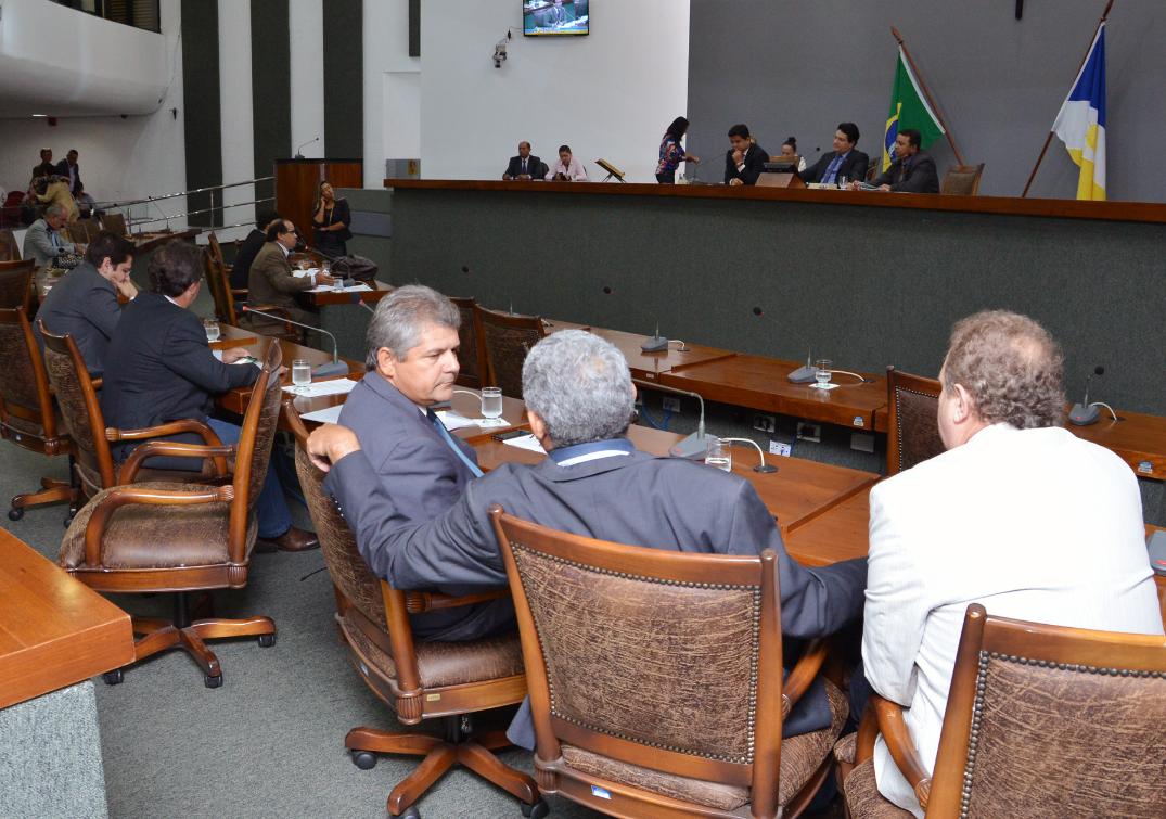 Situação da Saúde repercute na Assembleia Legislativa