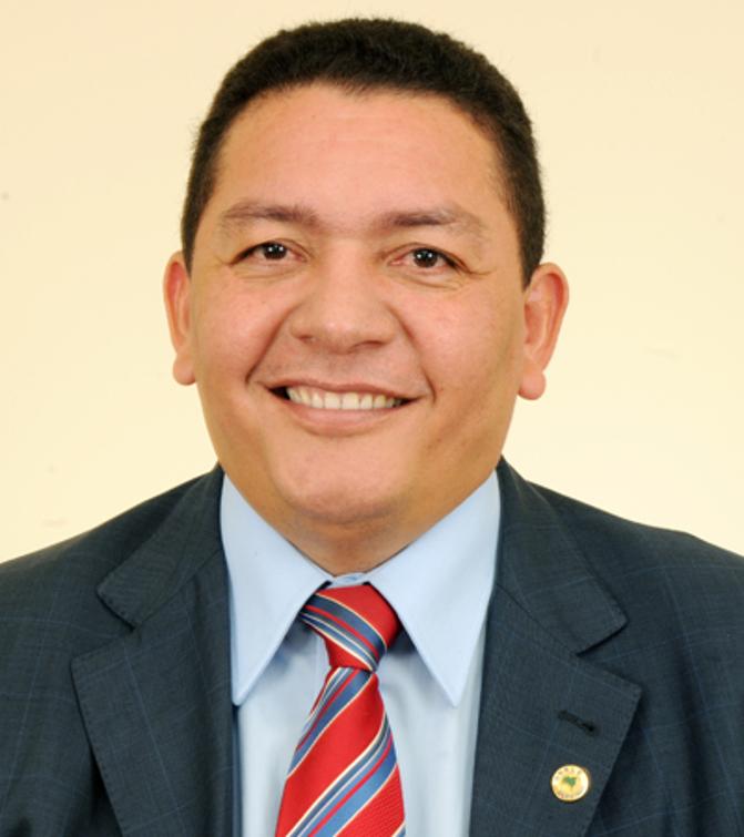 perfil_parlamentar_Manoel Queiroz