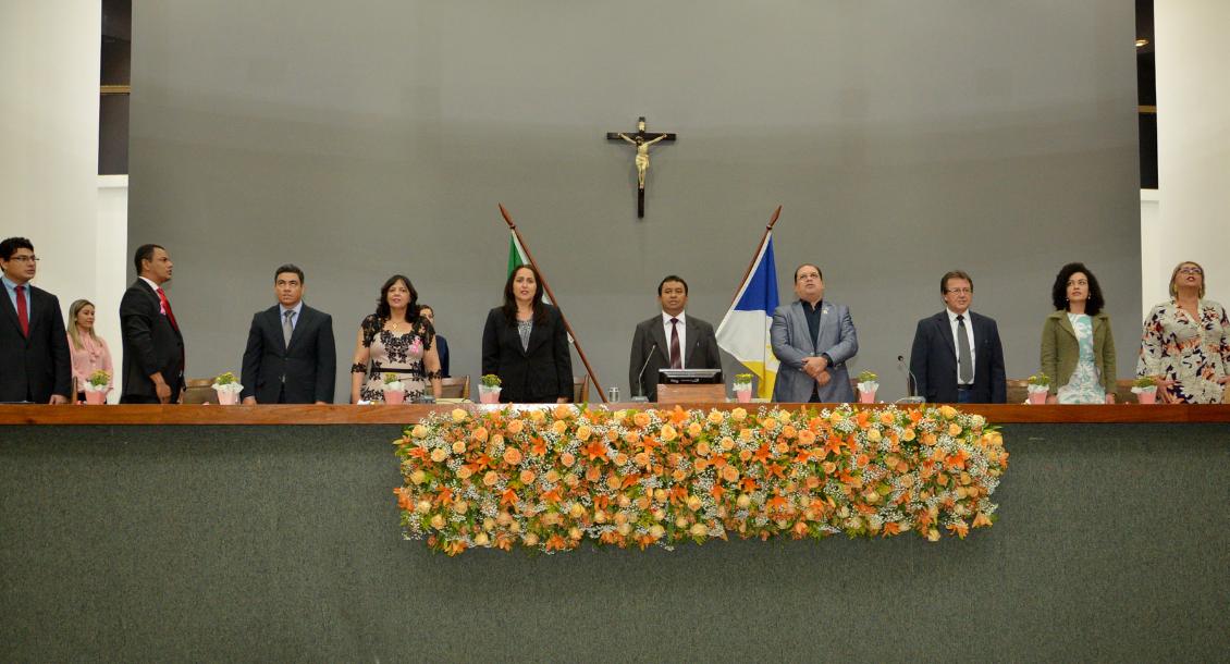 Sessão Solene homenageia Dia Internacional dos Idosos