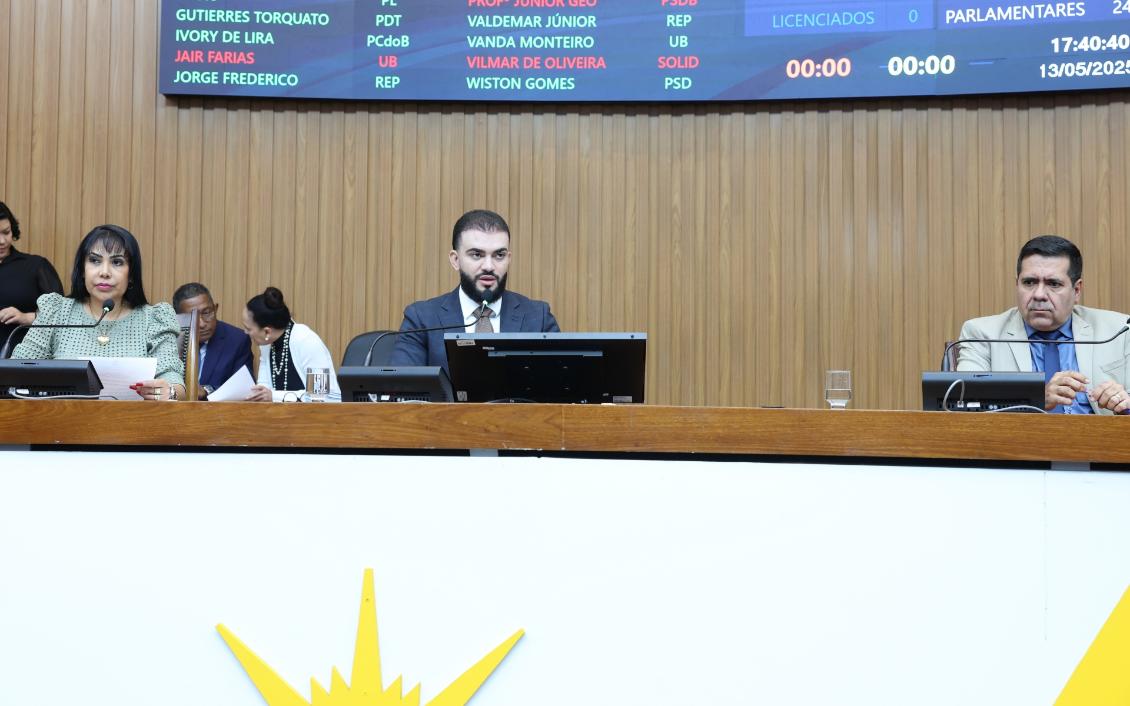 Deputados aprovaram também Projeto de Lei Complementar da Defensoria Pública. Deputados aprovaram também Projeto de Lei Complementar da Defensoria Pública.