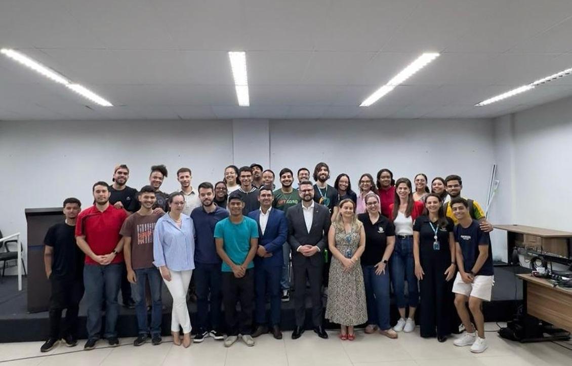 Mantoan em visita à Universidade Federal do Tocantins