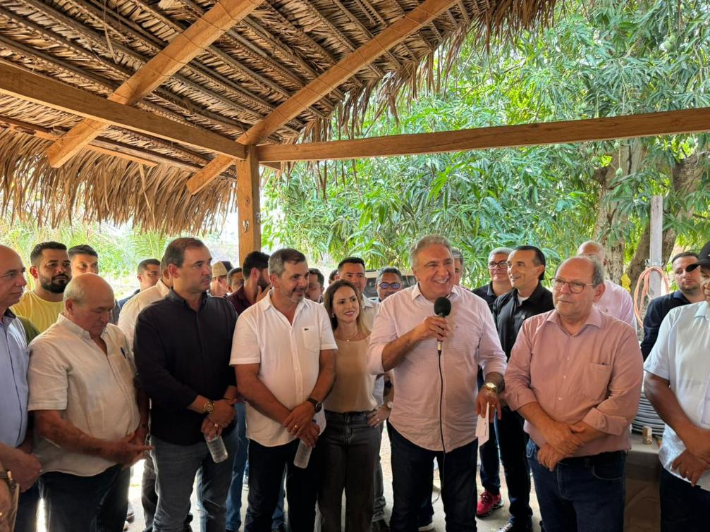 Com diálogo e trabalho, que seguimos construindo o Tocantins Com diálogo e trabalho, que seguimos construindo o Tocantins