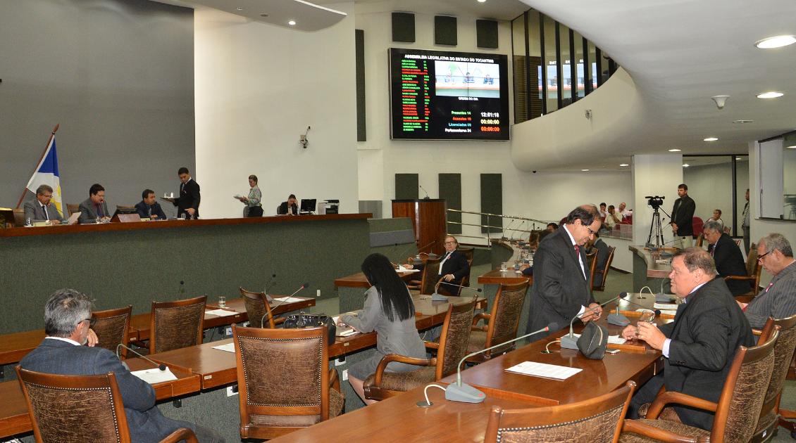 Deputados divergem a respeito da decisão do TCU sobre contas da Presidente Dilma