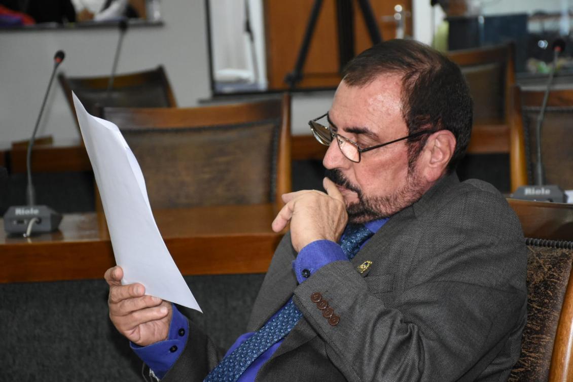 Consideramos que as diretrizes para o atendimento desse público tivessem uma atenção especial Consideramos que as diretrizes para o atendimento desse público tivessem uma atenção especial