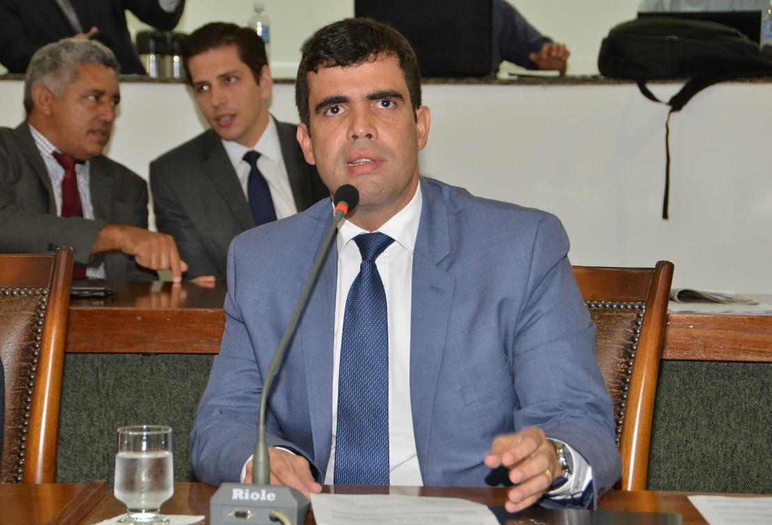 Deputado enviou cinco projetos a CCJ Deputado enviou cinco projetos a CCJ