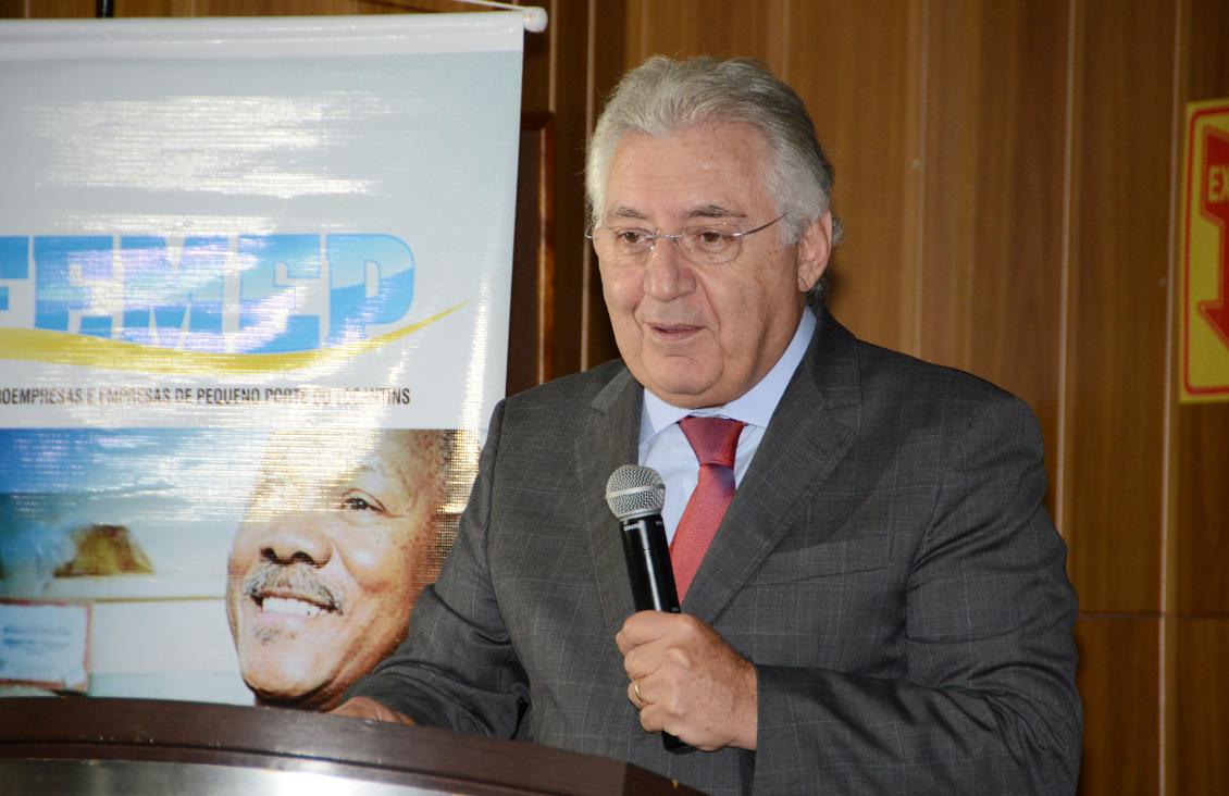 Deputado Zé Geraldo prestigia evento das micros e pequenas empresas
