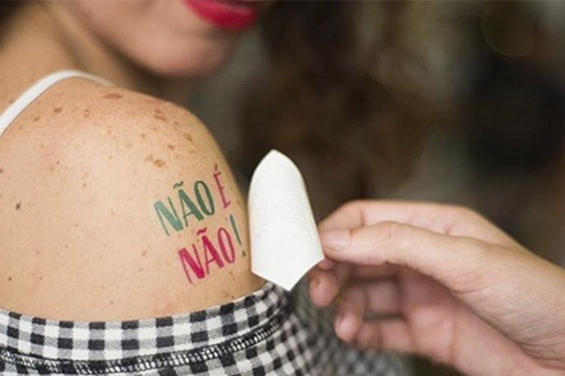 Estabelecimentos deverão treinar funcionários e adotar ações de combate a violência contra a mulher Estabelecimentos deverão treinar funcionários e adotar ações de combate a violência contra a mulher