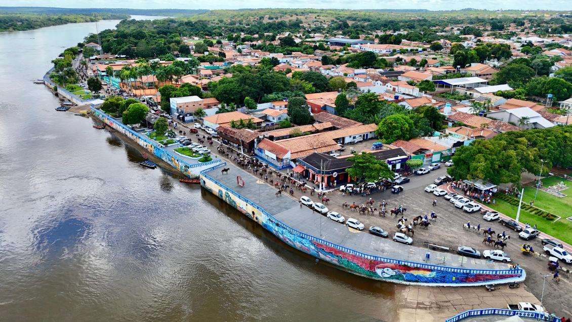 A destinação de recursos por parte do parlamentar, que viabilizou a realização do evento