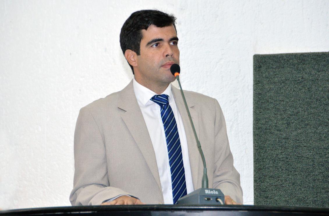 Ricardo Ayres quer audiência pública para discutir Plano Diretor de Porto Nacional