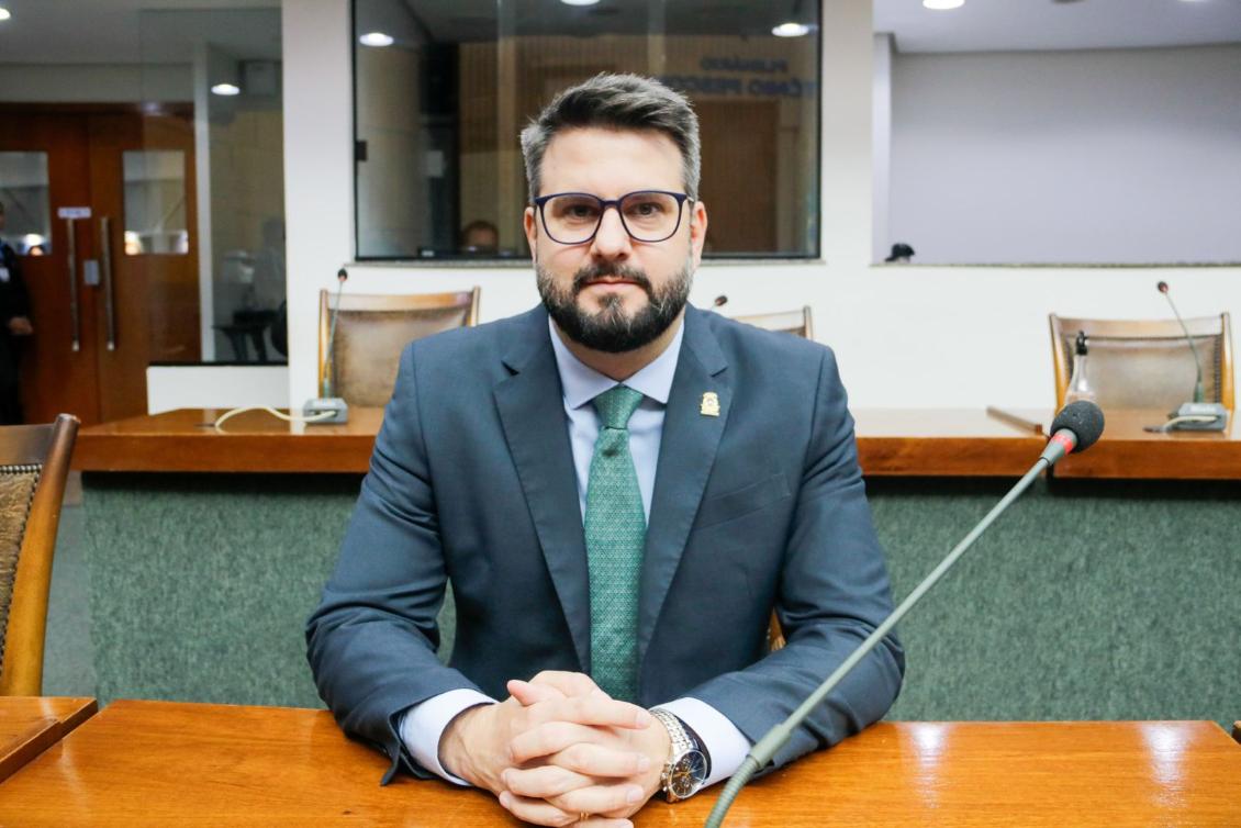 Deputado Mantoan quer tornar os prédios públicos do Estado mais acessíveis para população