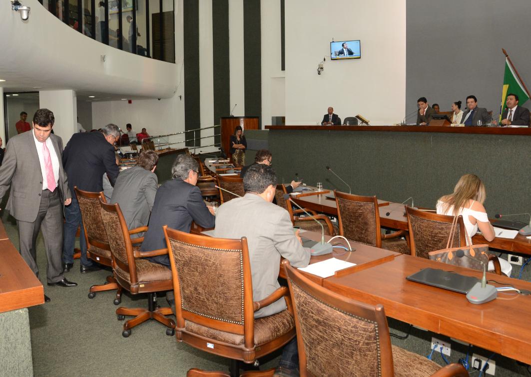 A taxa  foi cobrada por 10 dias e depois suspensa por decisão da Justiça