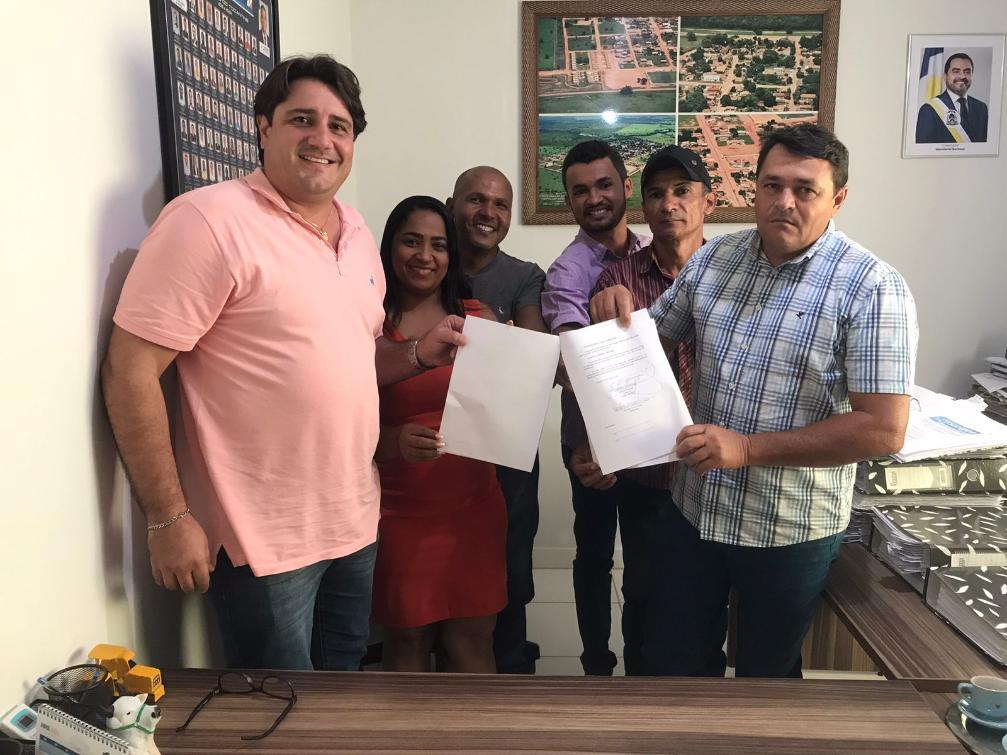 Eduardo Fortes, prefeito de Sucupira e vereadores firmam parceria em prol da comunidade