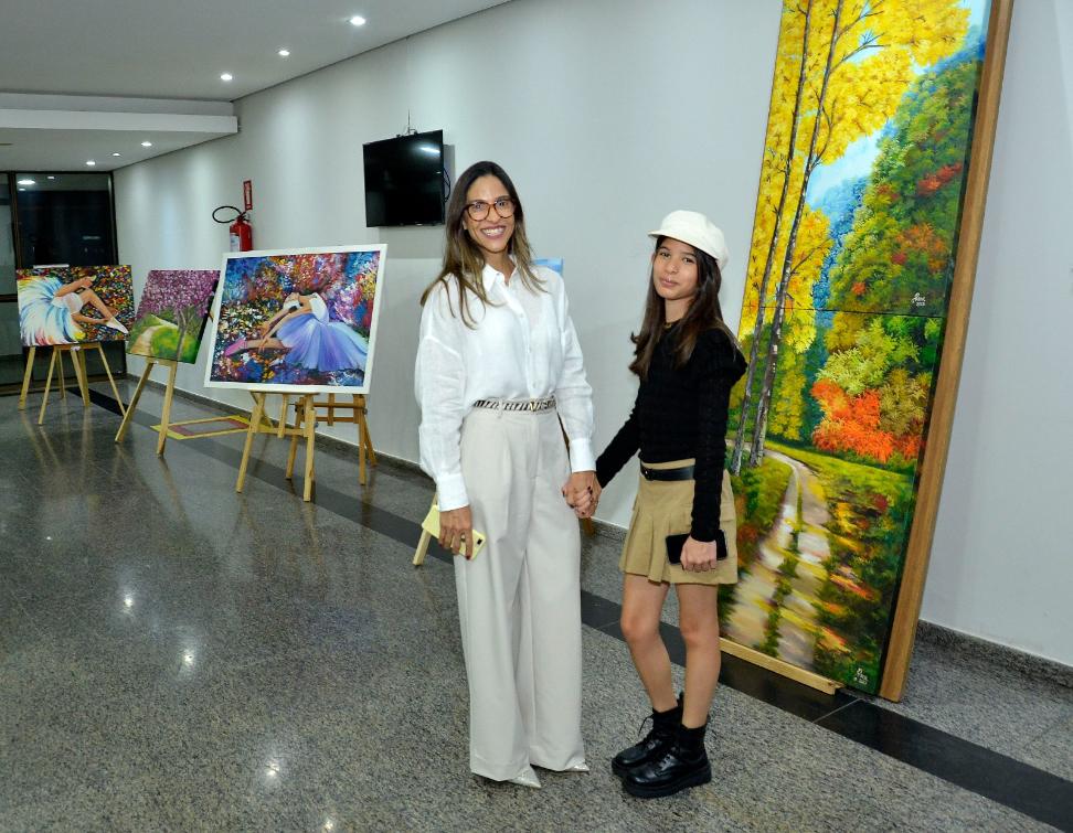  Aberta na noite desta segunda, 15, a exposição ficará exposta até esta quarta, 15.