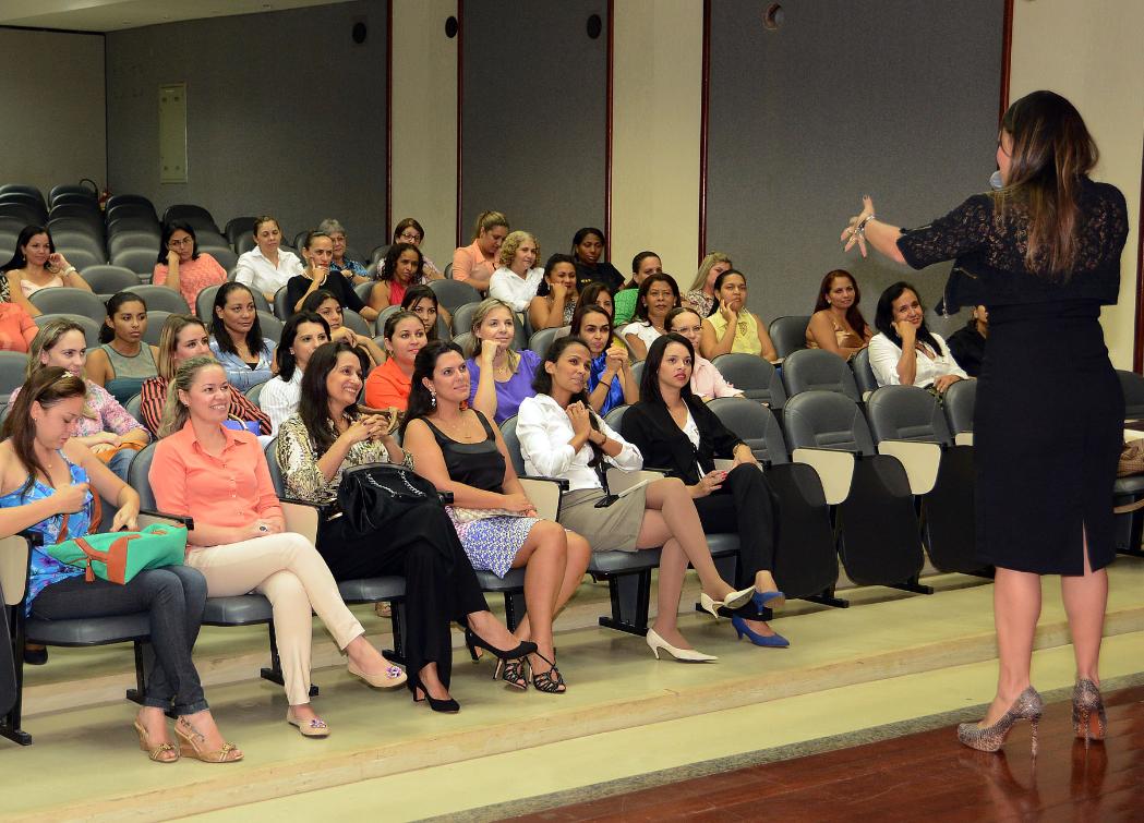 Marcela Cardoso elogia palestra em comemoração ao Dia Internacional da Mulher Marcela Cardoso elogia palestra em comemoração ao Dia Internacional da Mulher