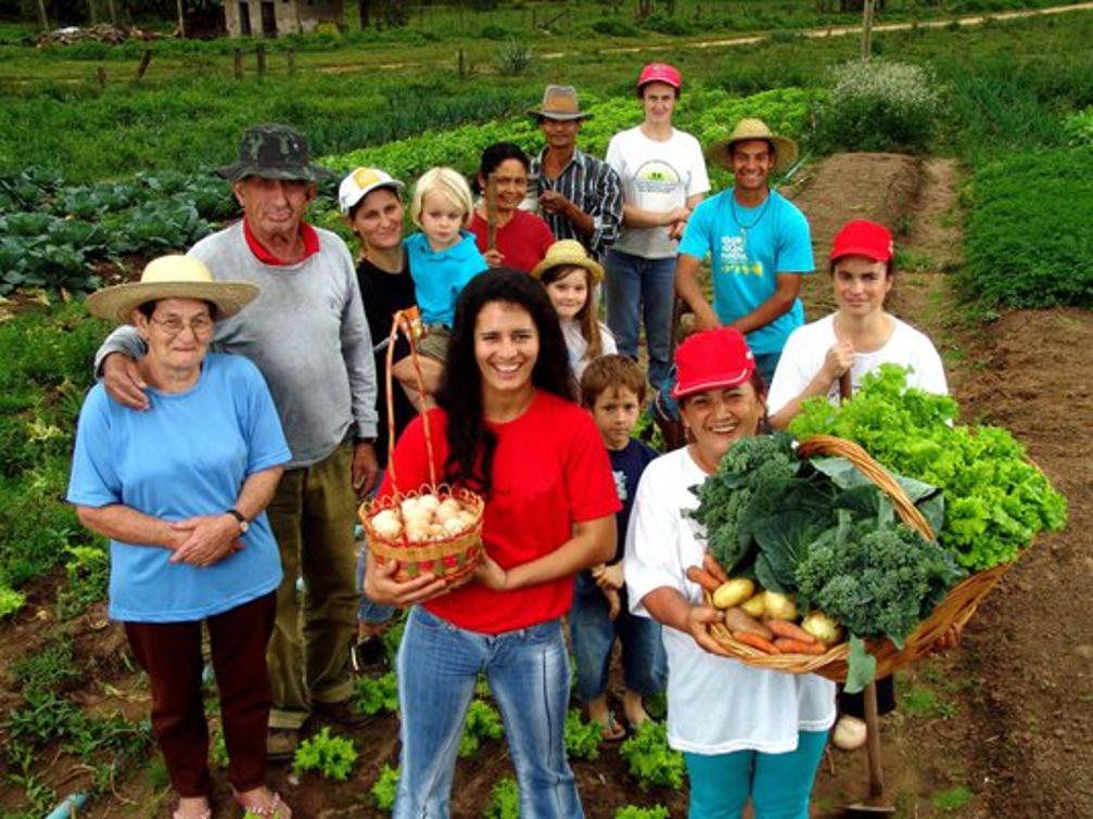 Projeto de Lei atende pedido das agricultoras e deputada Vanda comemora mais uma conquista.  Projeto de Lei atende pedido das agricultoras e deputada Vanda comemora mais uma conquista.