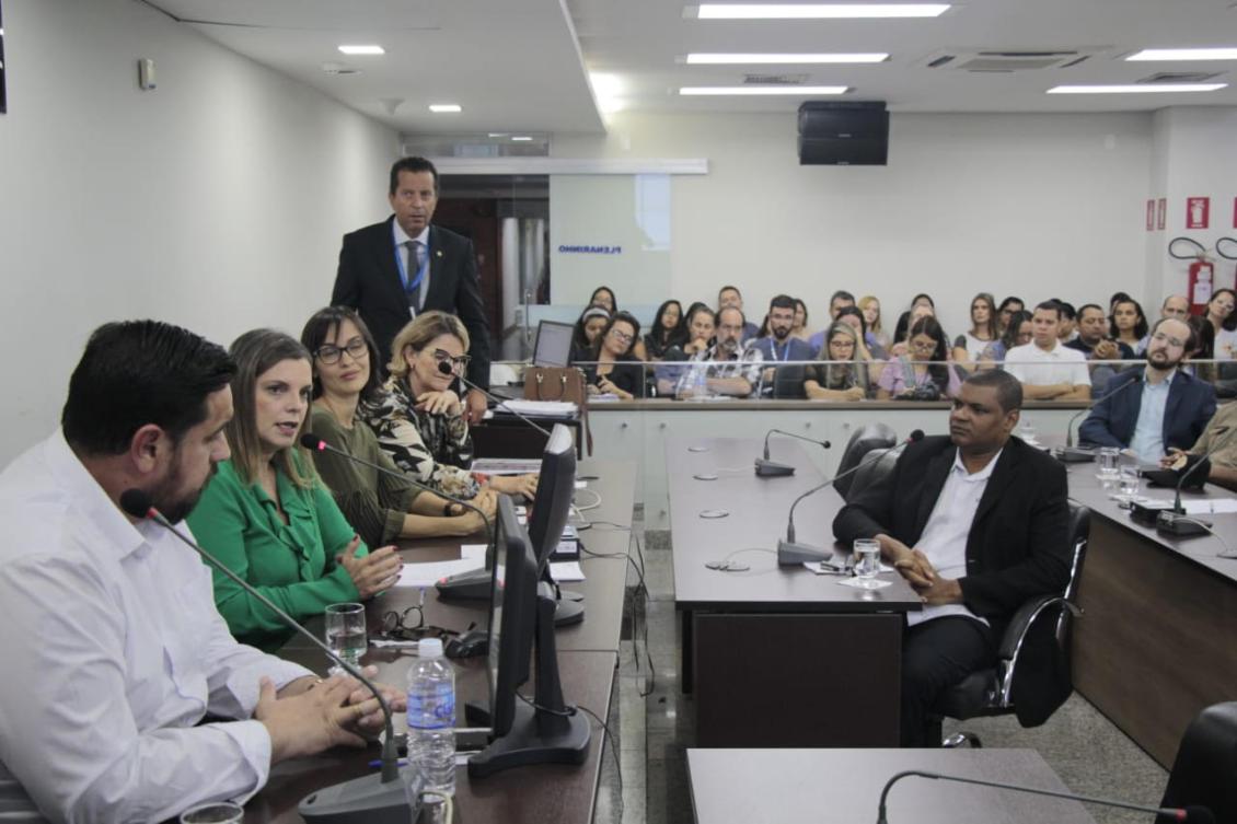 Audiência pública debate saúde e proteção animal 