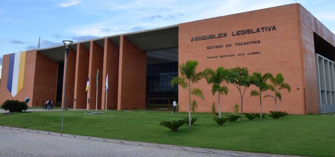 Assembleia suspende atividades por tempo indeterminado