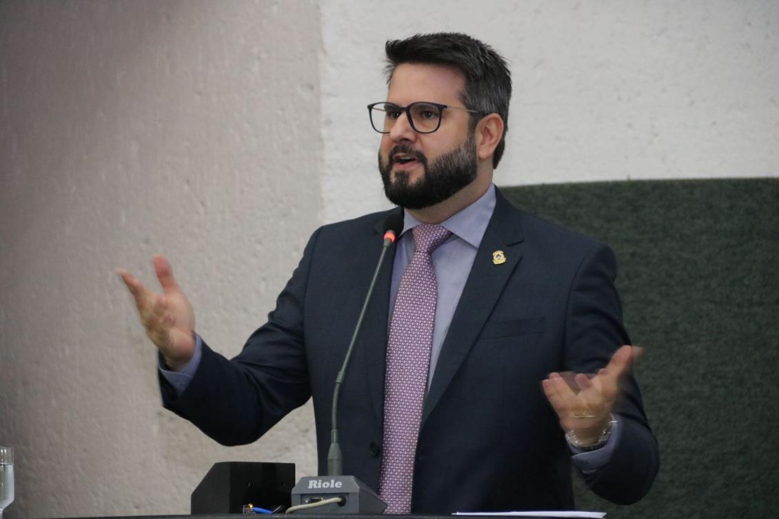 Deputado Mantoan participa das homenagens à Unitins e à UnirG