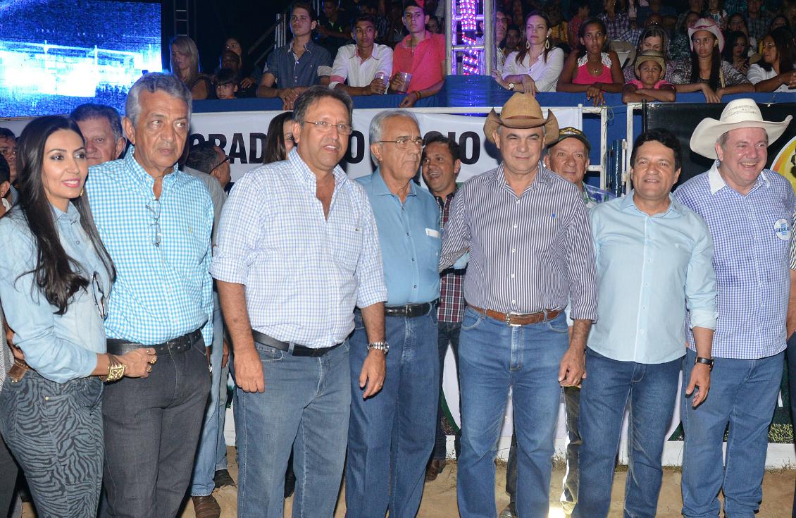 Presidente da AL prestigia abertura oficial da ExpoBrasil em Paraíso do Tocantins