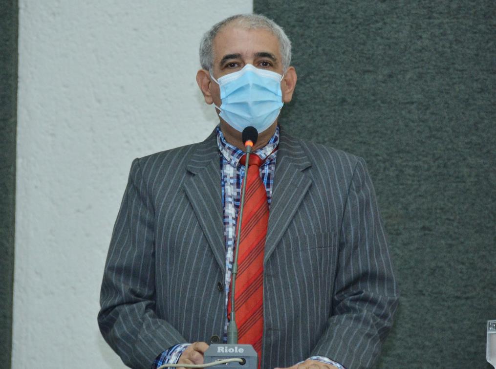 Capitalismo é o grande problema da sociedade, avalia Zé Roberto Capitalismo é o grande problema da sociedade, avalia Zé Roberto