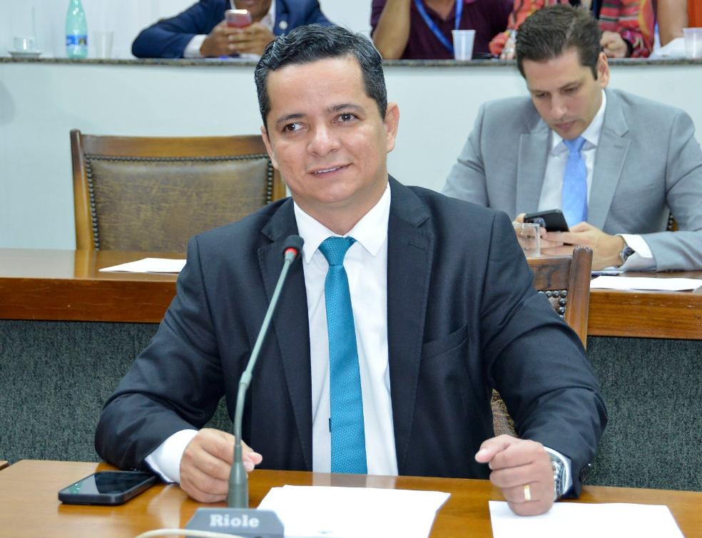 Matérias que beneficiam pessoas com deficiência foram propostas pelo deputado Jorge Frederico.