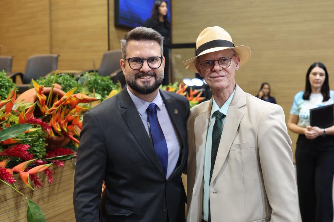 Deputado com o presidente do TCE-TO, Alberto Sevilha