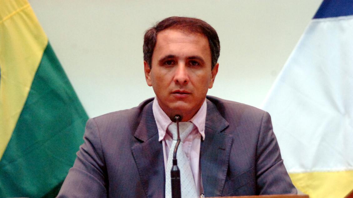 Presidente Carlos Gaguim é autor das matérias