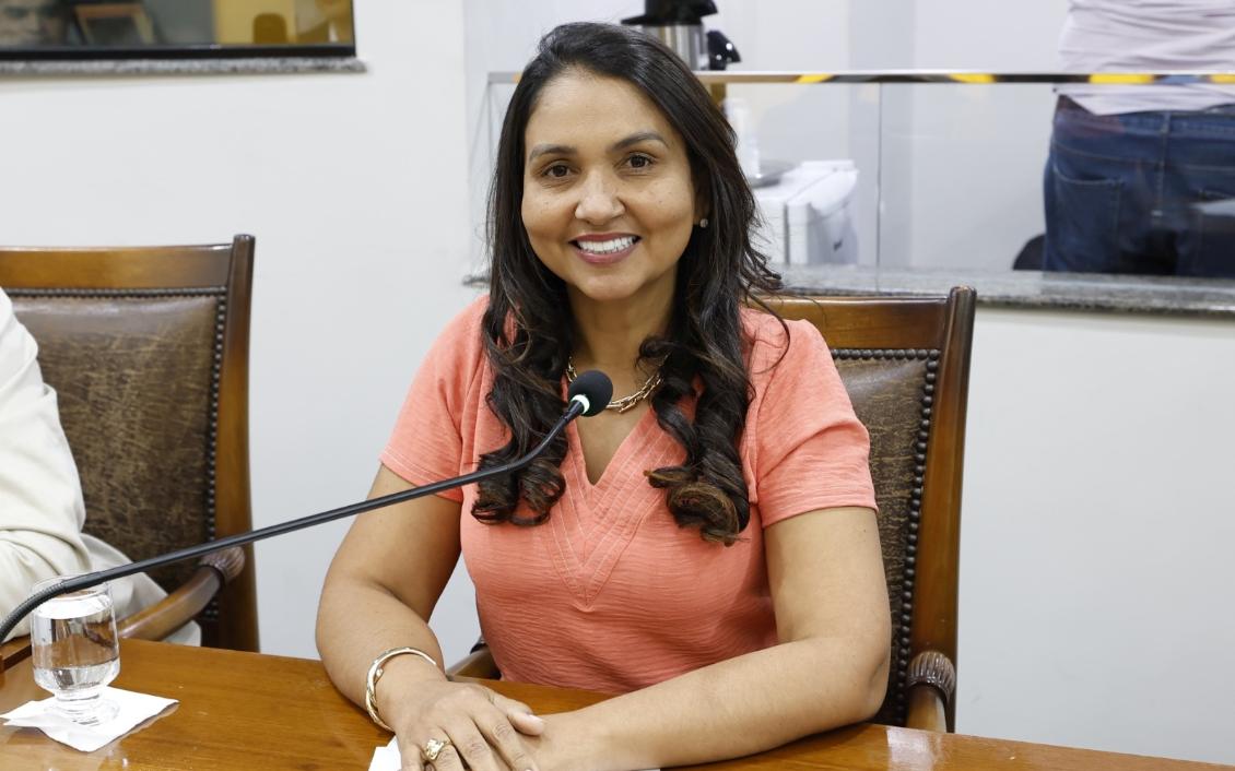 Deputada Vanda Monteiro é autora do requerimento Deputada Vanda Monteiro é autora do requerimento