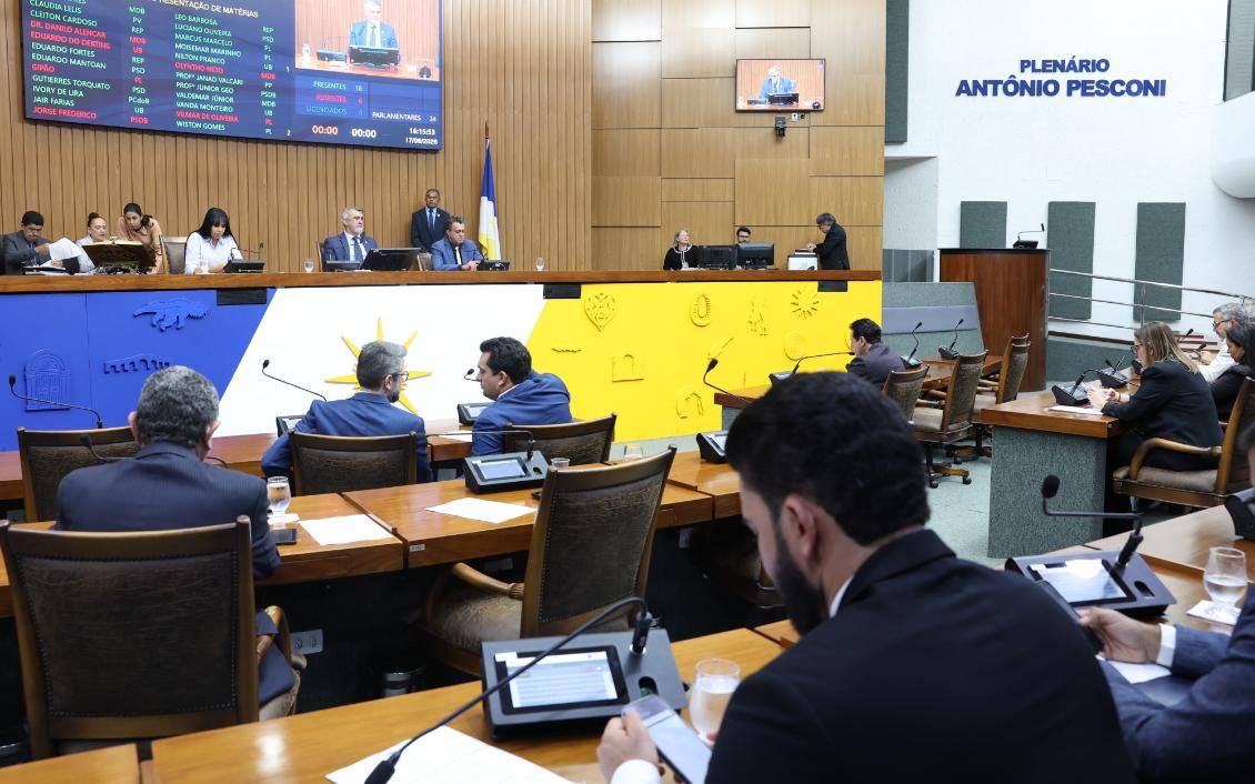 Amélio atribuiu aos servidores a derrubada do veto e a concessão dos benefícios