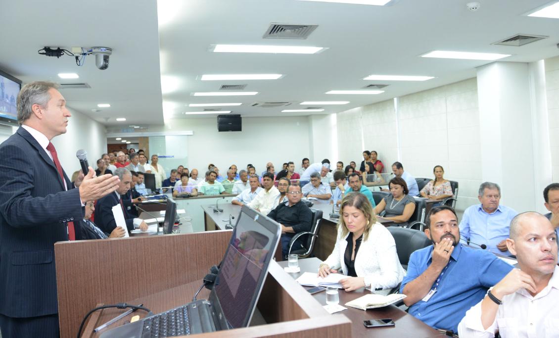 Audiência pública realizada na manhã desta terça-feira, 18