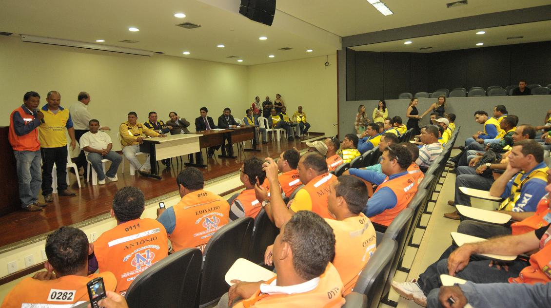 Mototaxistas agradecem à aprovação do projeto que concede isenção do ICMS na aquisição de motos 