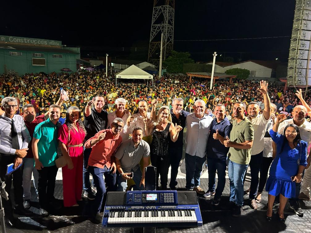 O parlamentar participou da programação durante o dia e momento cultural à noite.