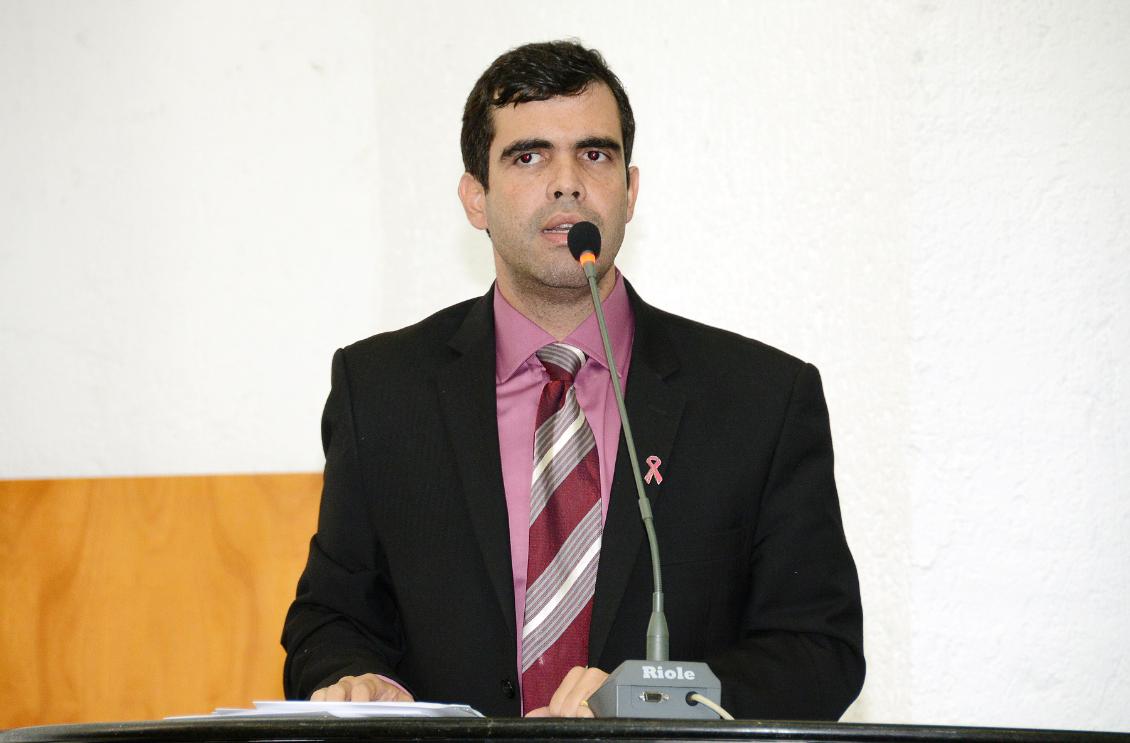 Ricardo Ayres preocupado com aumento da violência no Tocantins