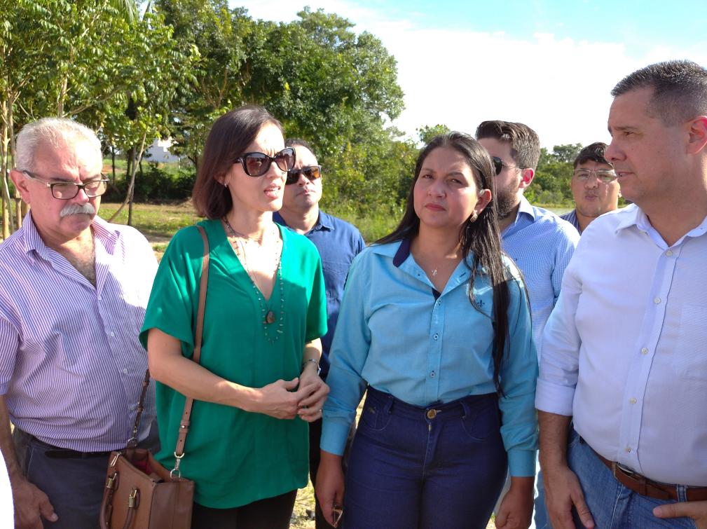 Deputada discute problemas do lago e outras áreas de Palmas.