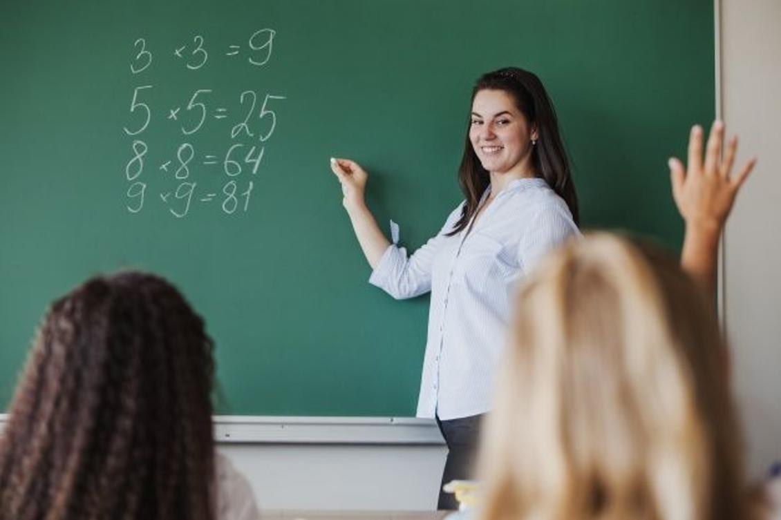 A instituição do prêmio é um reconhecimento ao trabalho dos professores