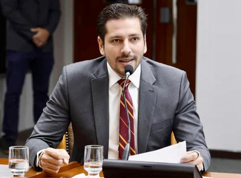 Parlamentar propôs 33 emendas para áreas como saúde, educação, segurança pública e infraestrutura Parlamentar propôs 33 emendas para áreas como saúde, educação, segurança pública e infraestrutura